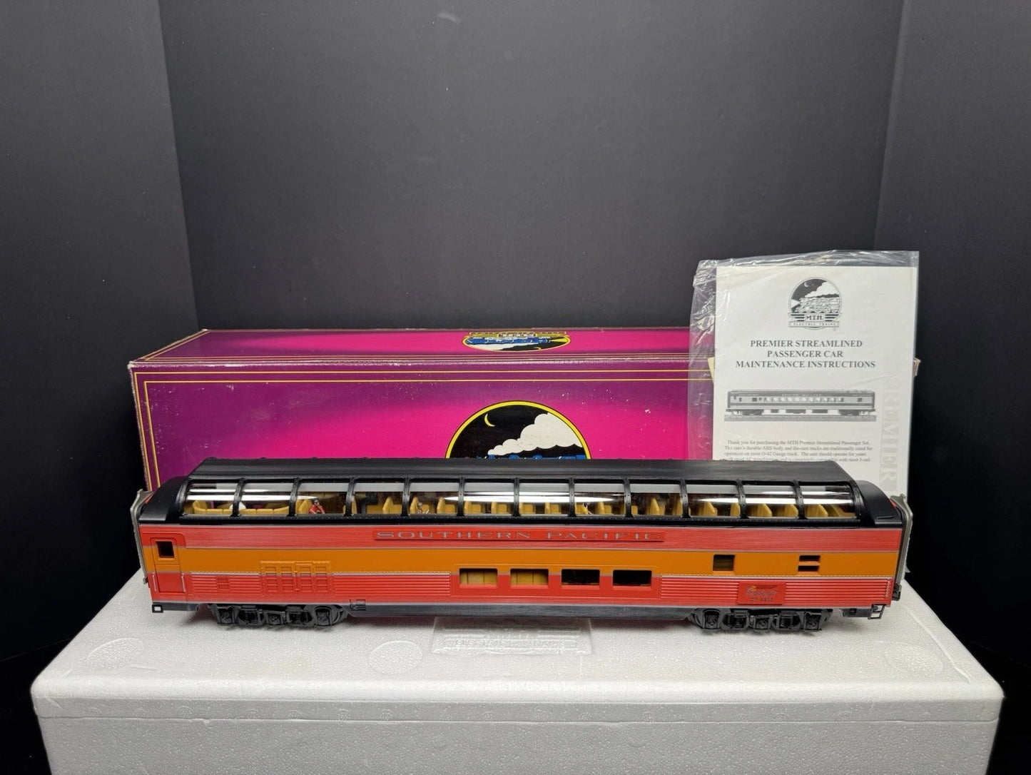 MTH 20-67121 Southern Pacific SP 70' full-length vista dome passenger car LNIB