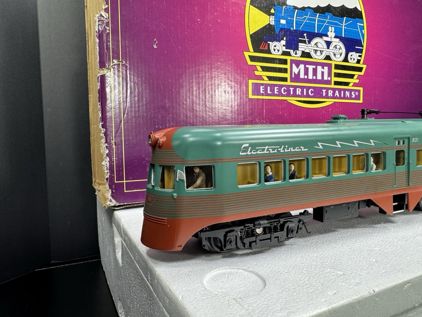 45904042