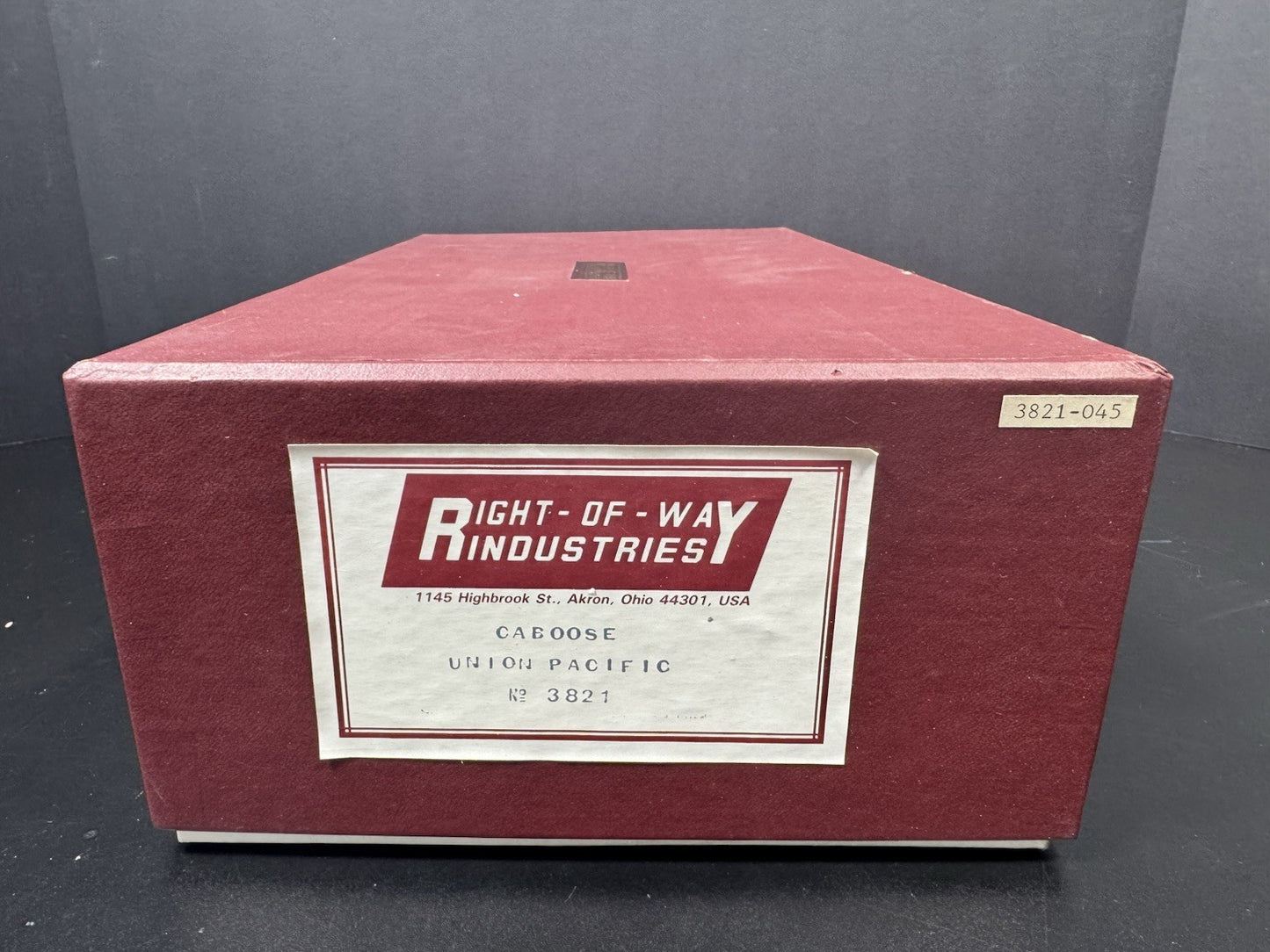Right-of-Way Ajin 3-rail brass Union Pacific UP smoking caboose #3821 LNIB12