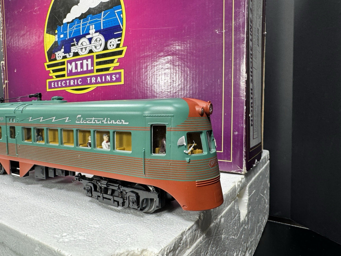 45904042