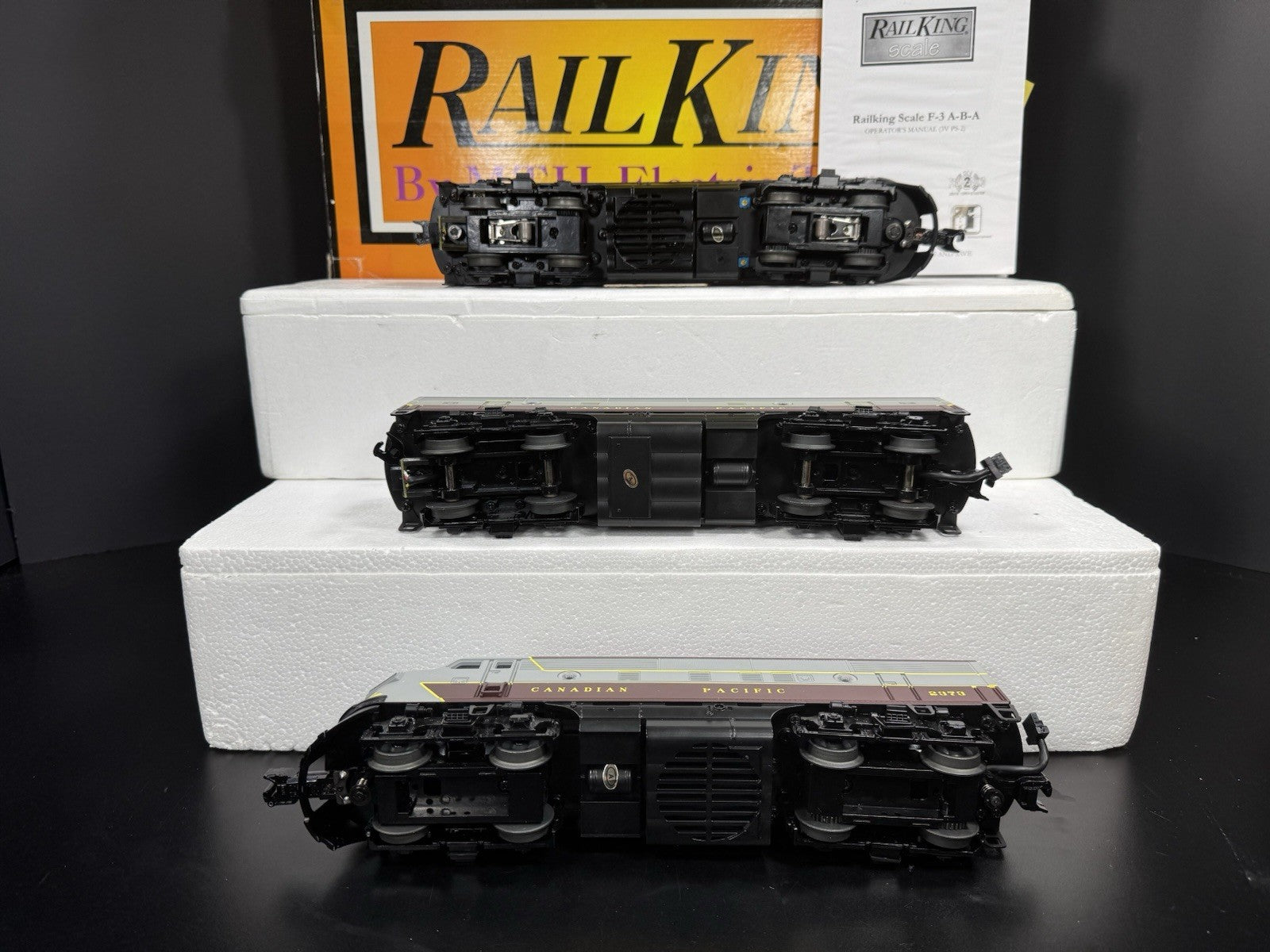 MTH RailKing 30-2628-1 Canadian Pacific F-3 diesel engine ABA set #2373 PS2 LNIB10