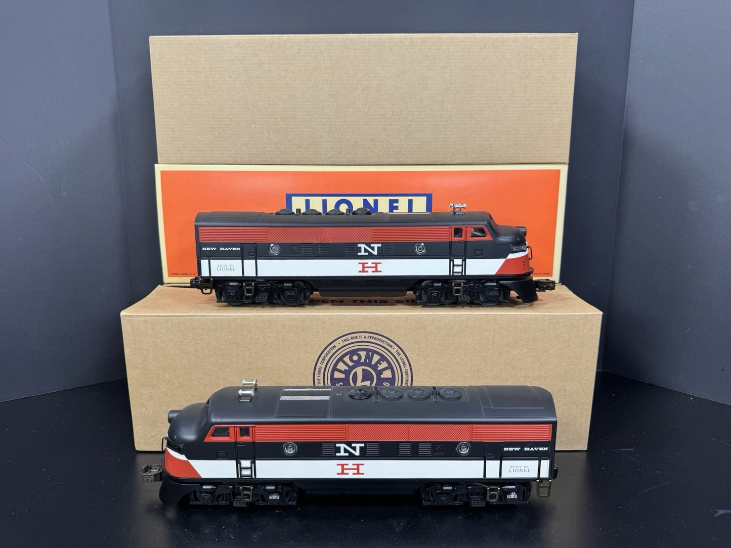 Lionel 6-34559 Archive McGinnis New Haven F-3 diesel AA set #2342 LNIB7