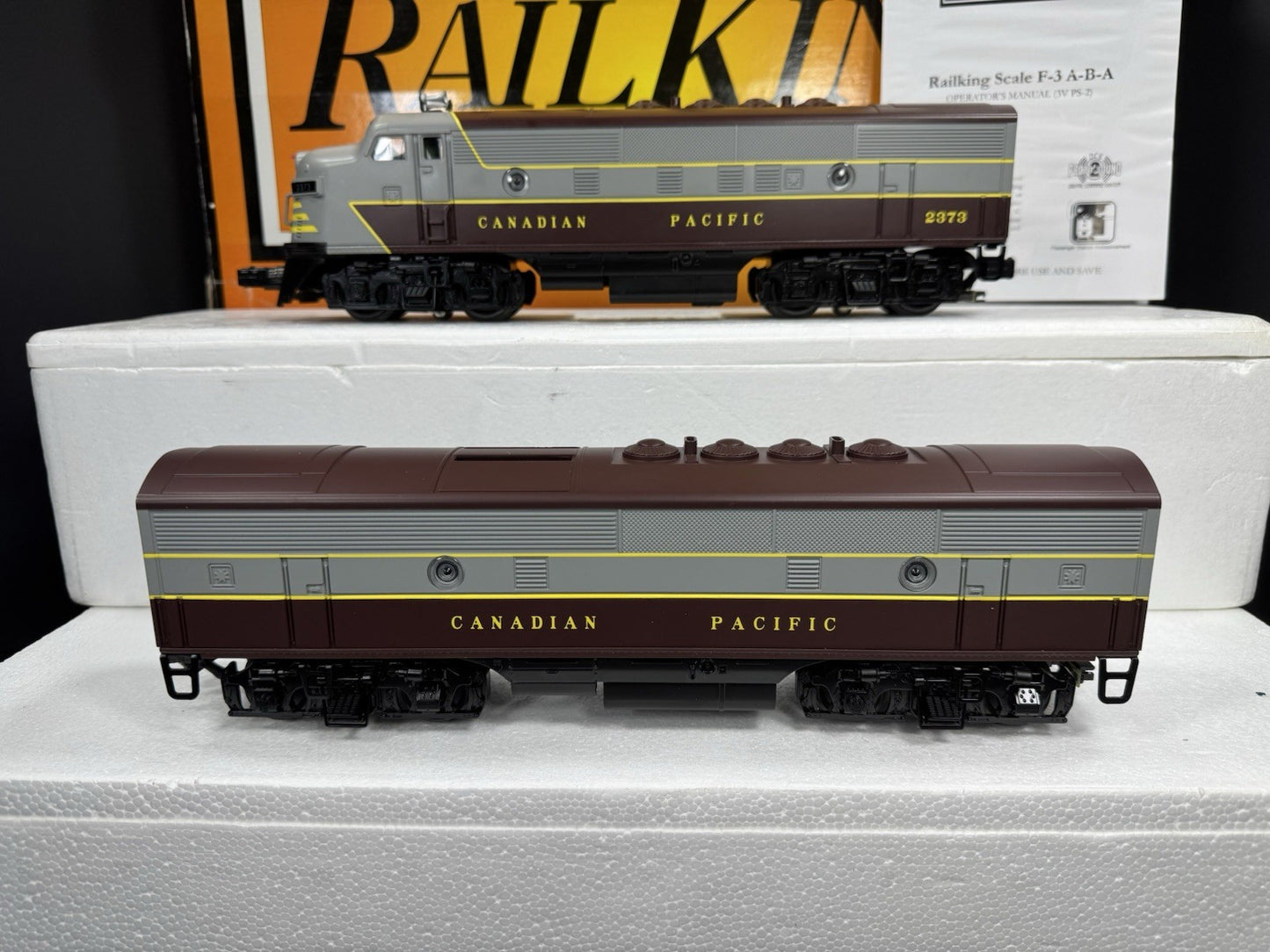 MTH RailKing 30-2628-1 Canadian Pacific F-3 diesel engine ABA set #2373 PS2 LNIB3