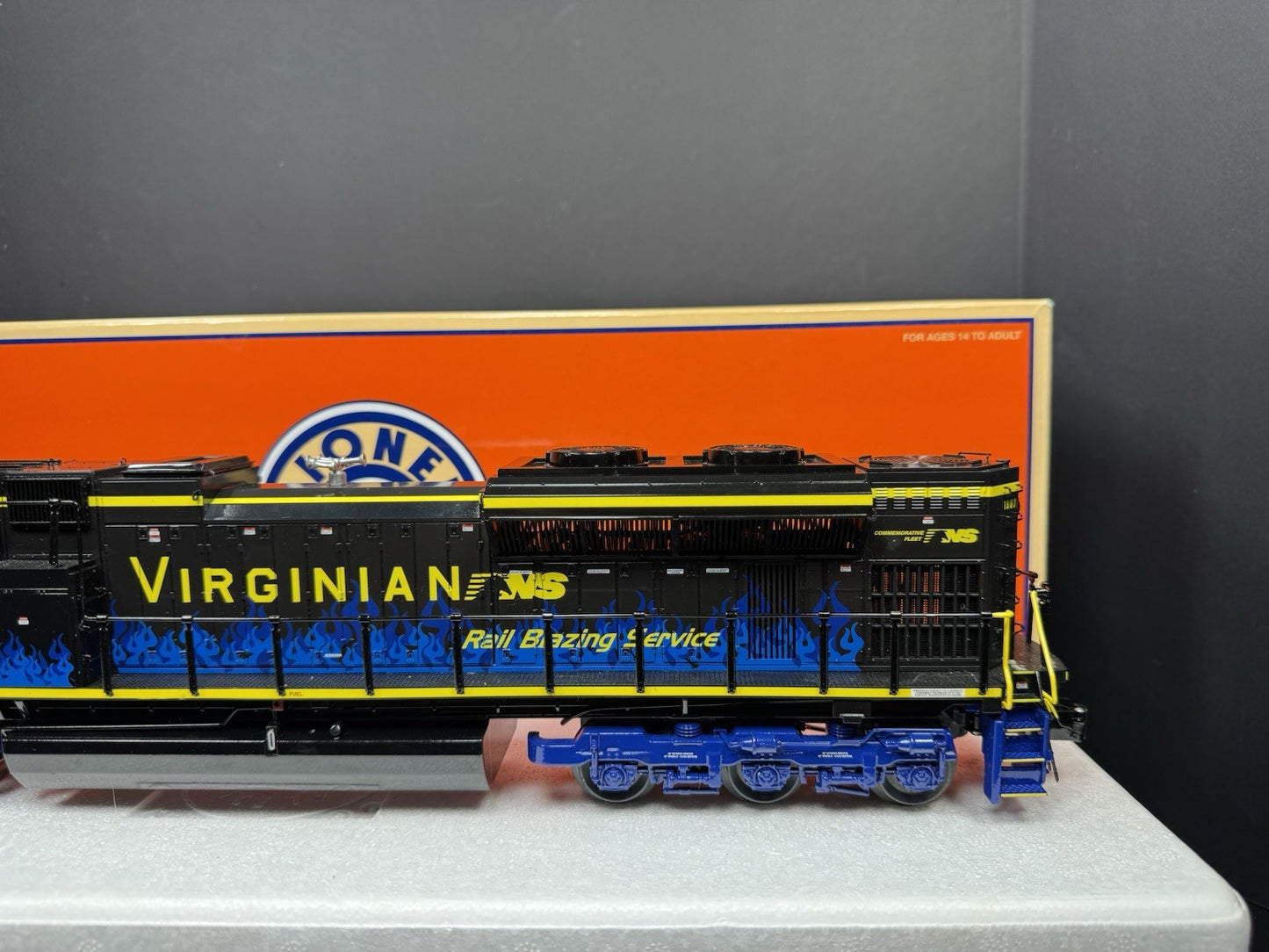 Lionel LEGACY 6-28333 NS heritage Virginian SD70ACe diesel engine #1907 LNIB3
