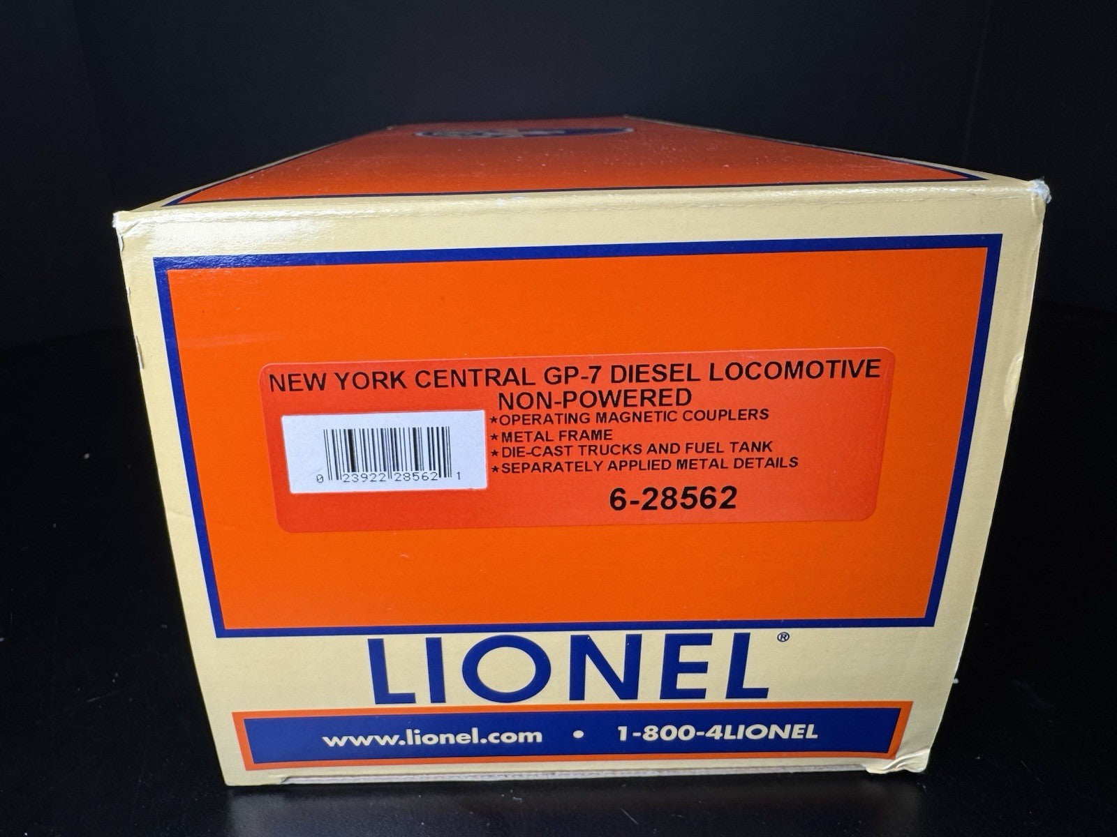 Lionel 6-28562 New York Central NYC GP-7 nonpowered diesel engine #5629 LNIB15