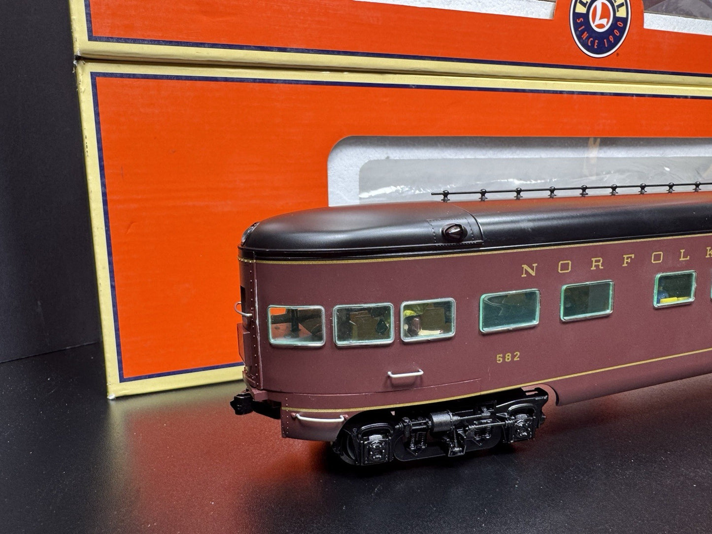 Lionel 6-25777 thru 6-25780 N&W Pocohantas 18" aluminum passenger 4-car set LNIB7