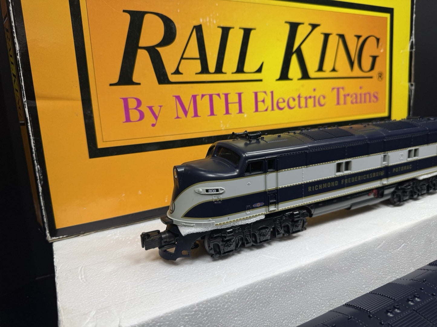 MTH RailKing 30-2970-1 Richmond RF&P E-3 diesel engine AA set PS 2 BCR EX1