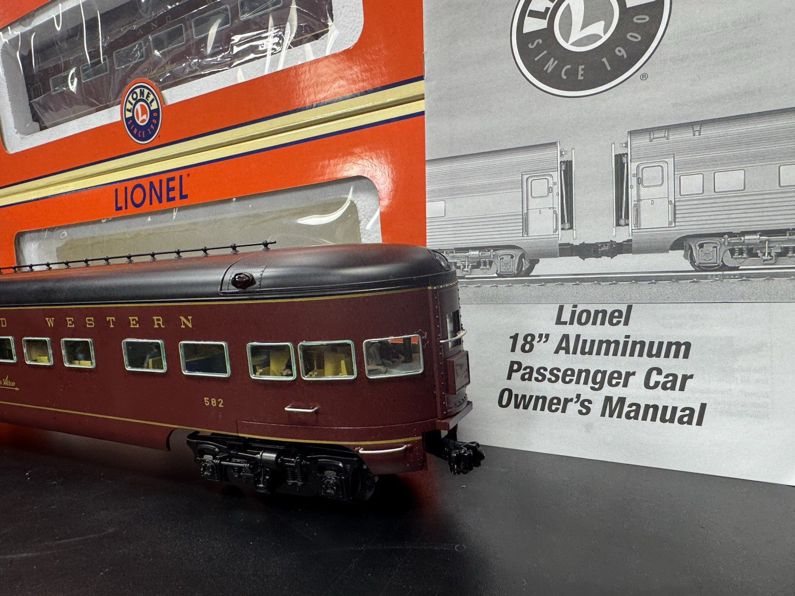 Lionel 6-29182 Norfolk & Western Powhatan Arrow 18" passenger 4-car set EX10