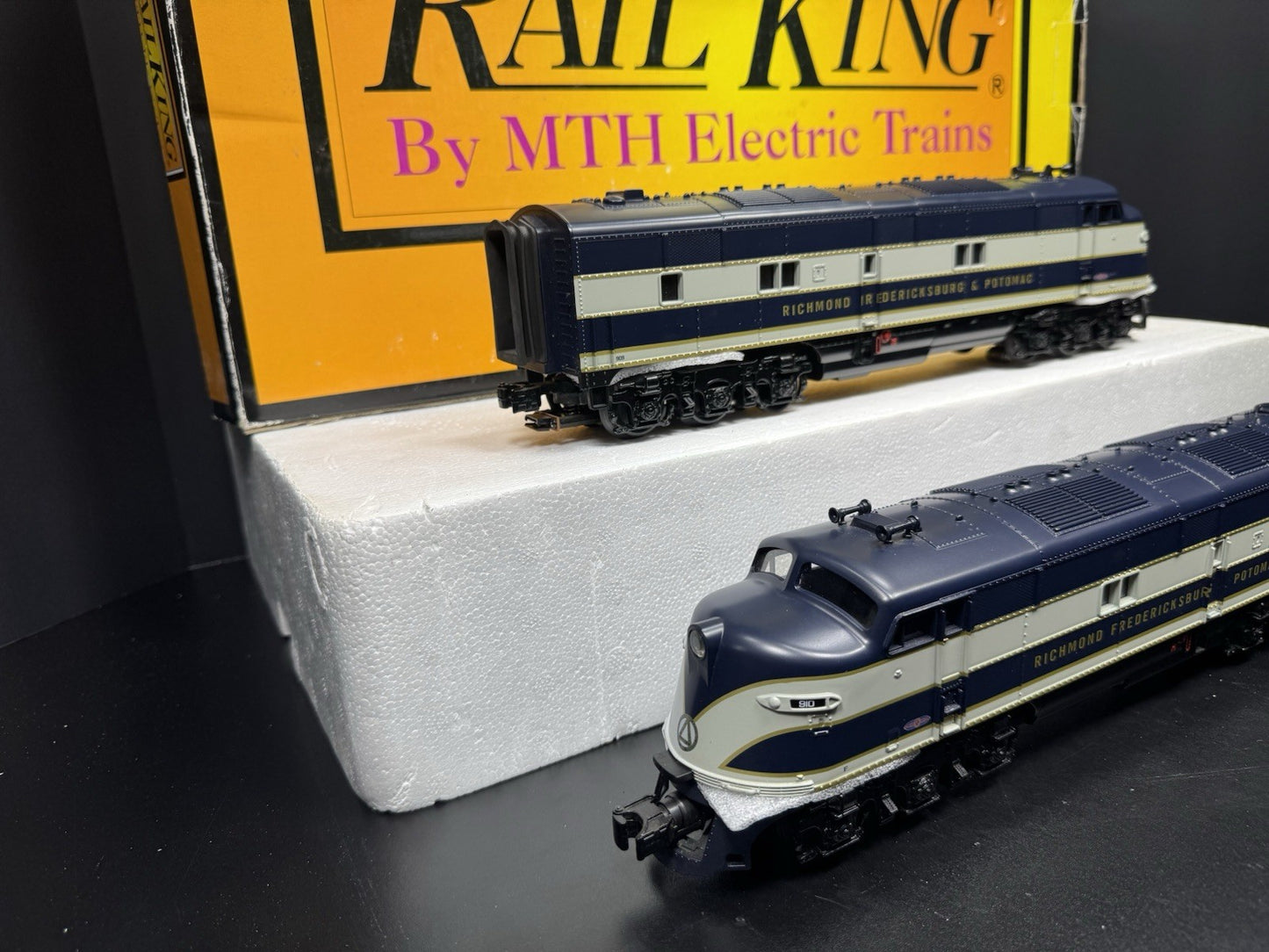 MTH RailKing 30-2970-1 Richmond RF&P E-3 diesel engine AA set PS 2 BCR EX7