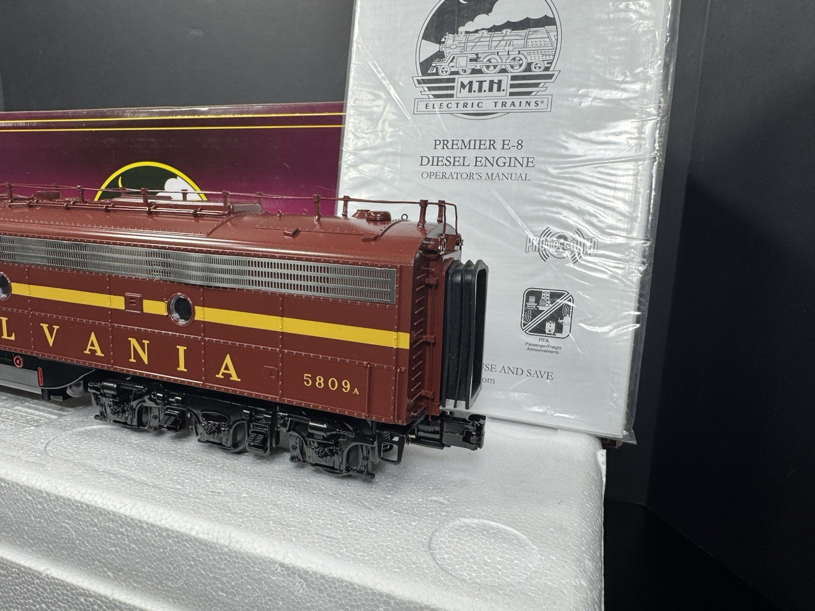 MTH 20212551 Pennsylvania PRR E8 diesel engine #5809 PS3 EX5