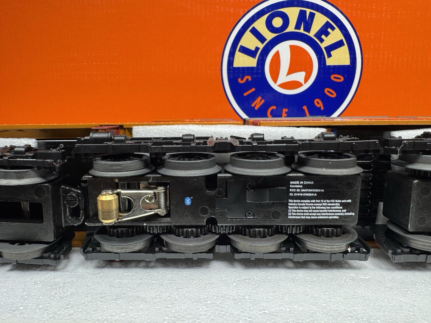 Lionel LEGACY 1933573 Milwaukee Road bipolar electric engine #3 LNIB11