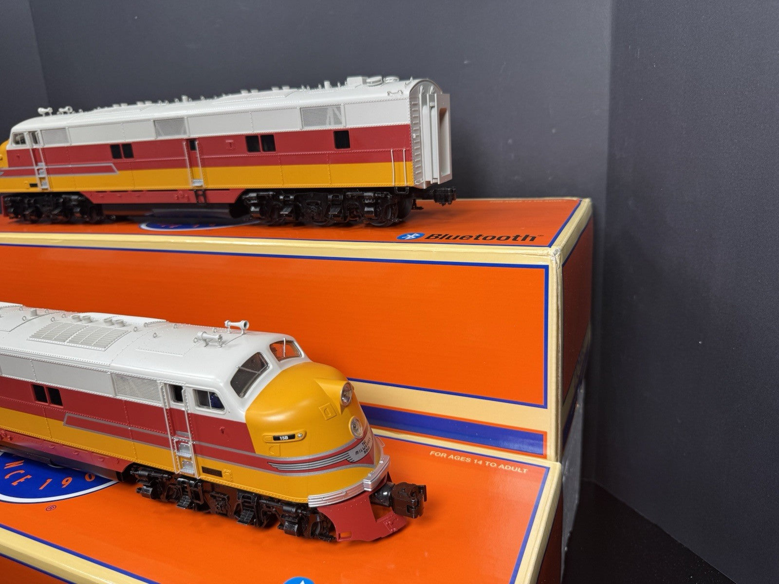Lionel LEGACY 6-84659 Milwaukee Road E6 diesel engine AA set #15A #15B LNIB3