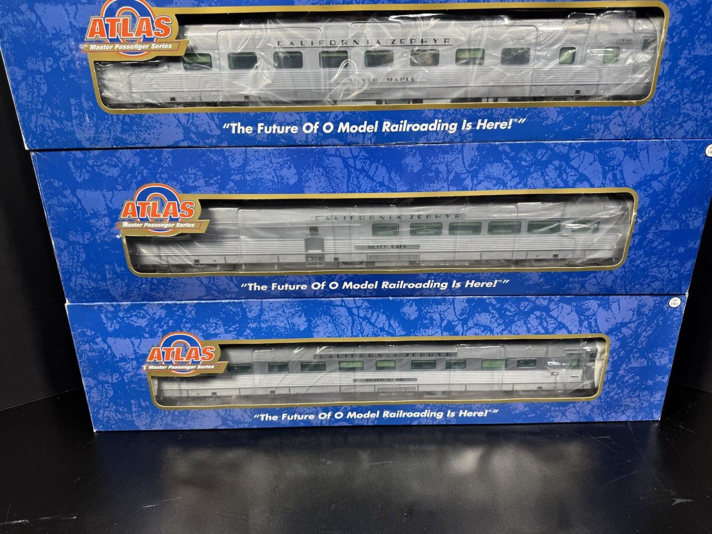 Atlas O 2-rail CB&Q California Zephyr 21" passenger 8-car set LNIB16