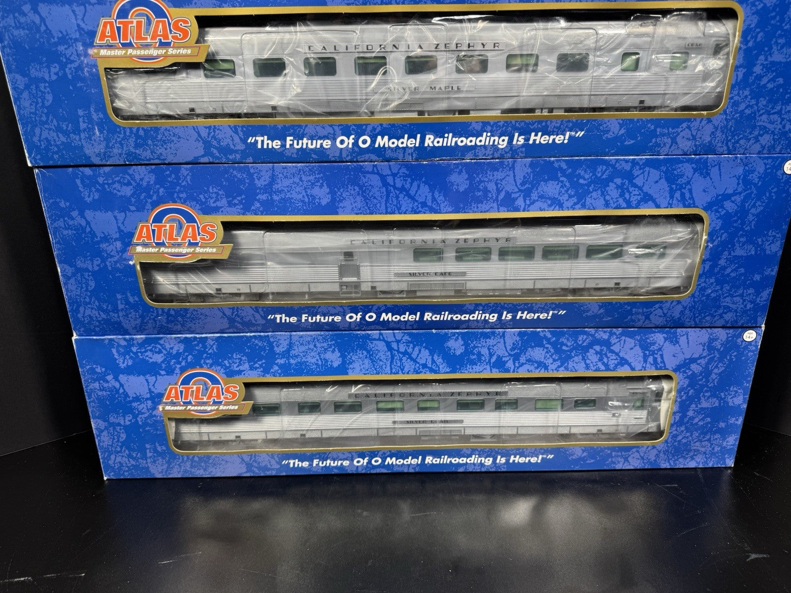 Atlas O 2-rail CB&Q California Zephyr 21" passenger 8-car set LNIB16
