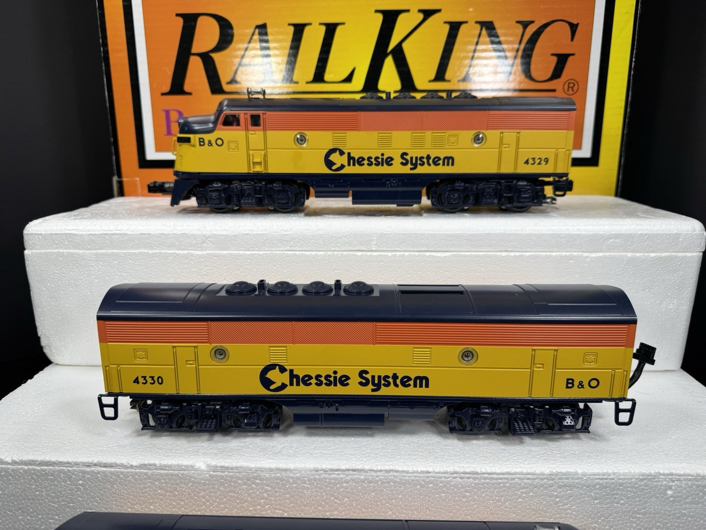 MTH RailKing 30-2716-1 B&O Chessie System F-3 diesel engine ABA set PS2 BCR6