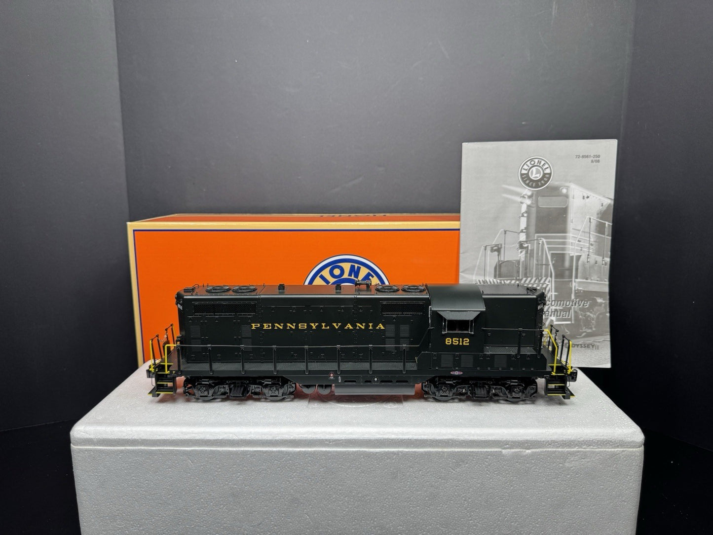 Lionel LEGACY 6-28573 Pennsylvania PRR GP7 diesel engine #8512 LNIB0