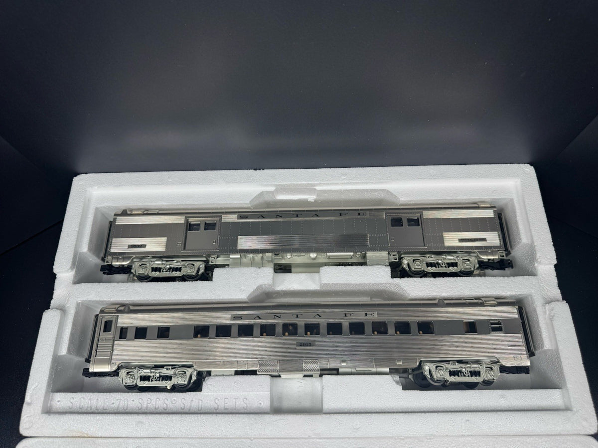 MTH 20-64115 Santa Fe plated 70' streamlined ribbed-sided passenger 4-car set EX1