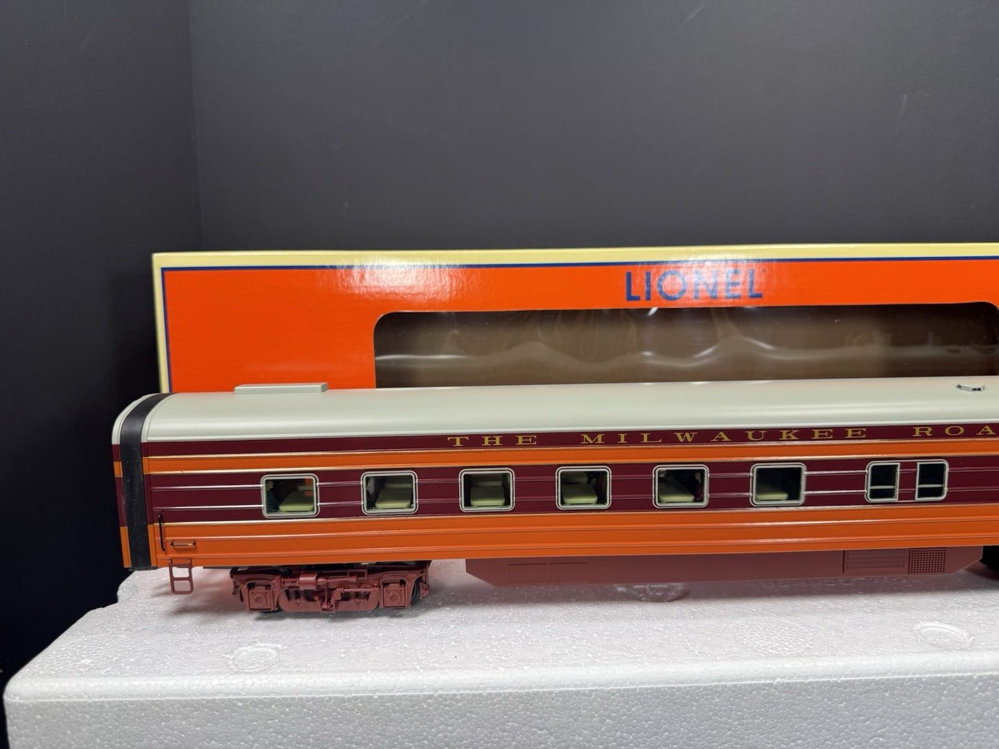 Lionel 6-29199 Milwaukee Road Hiawatha 18" aluminum StationSounds diner car LNIB2