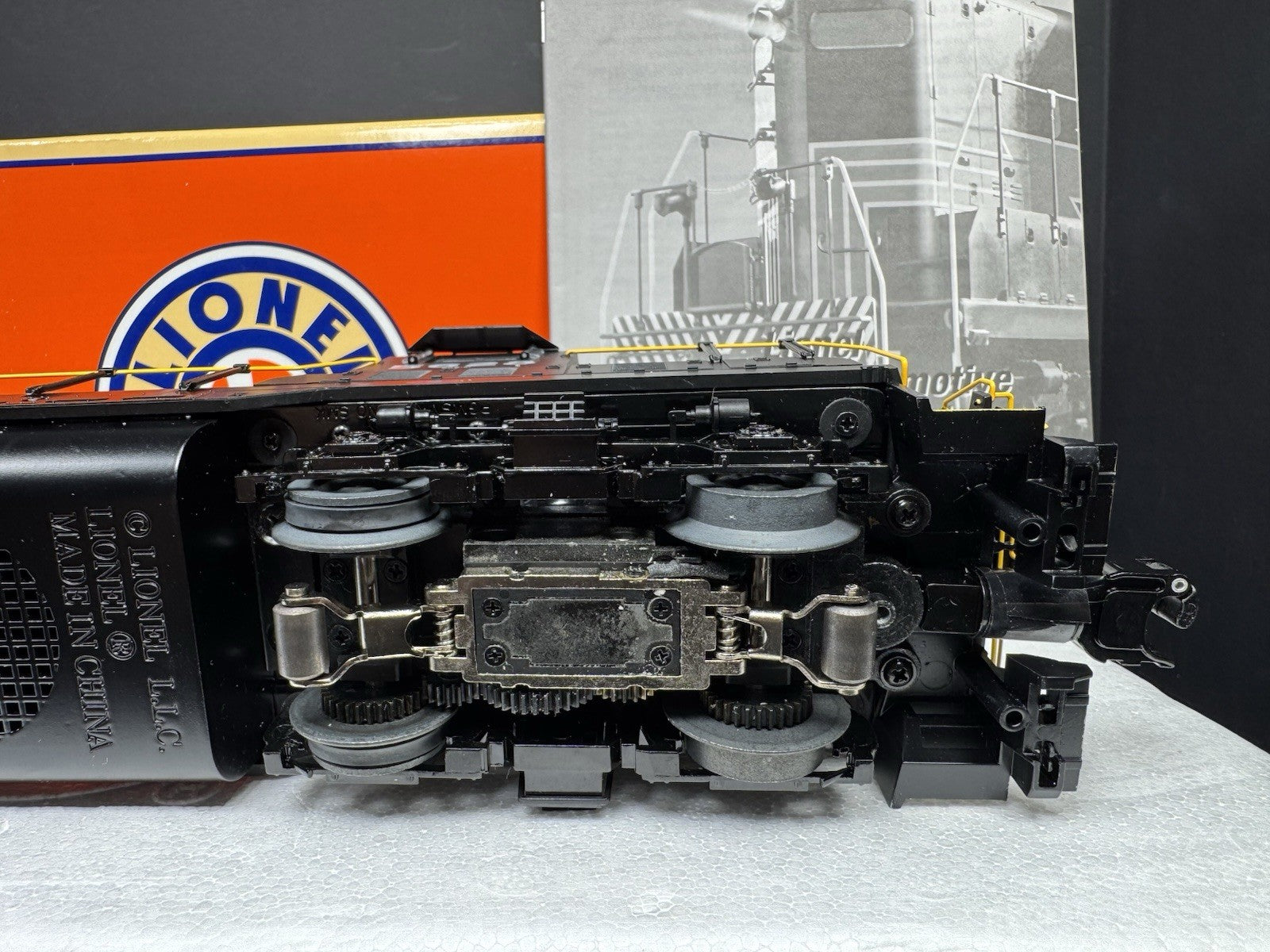 Lionel LEGACY 6-28561 New York Central NYC GP-7 diesel engine #5628 LNIB12