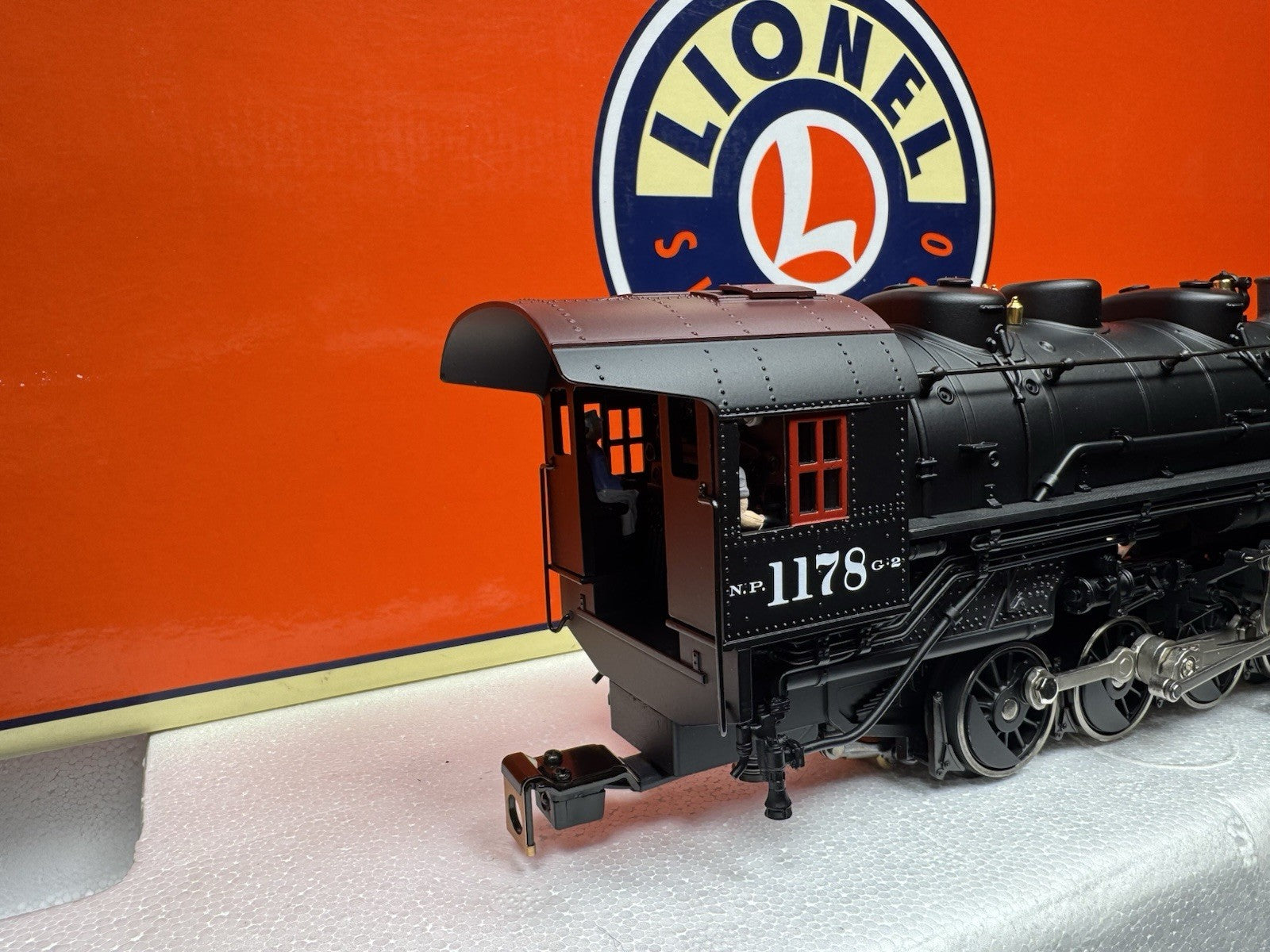 Lionel 6-28701 TMCC Northern Pacific NP 0-8-0 steam switcher engine #1178 LNIB6