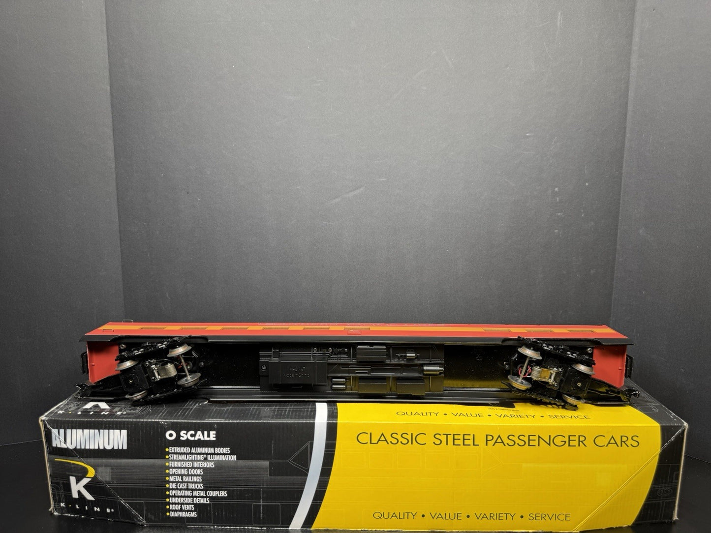 K-Line K4688-41040 Southern Pacific 21" aluminum coffee lounge car #10400 LNIB10