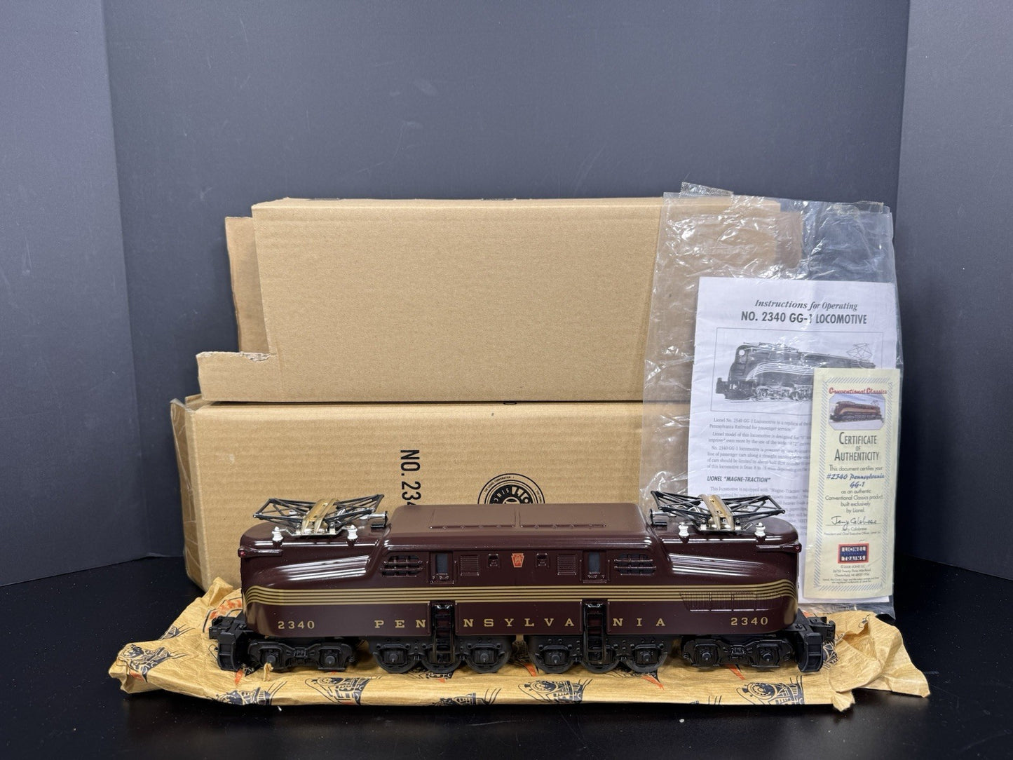 Lionel 6-38303 Pennsylvania tuscan 5-stripe GG-1 electric engine #2340 LNIB0