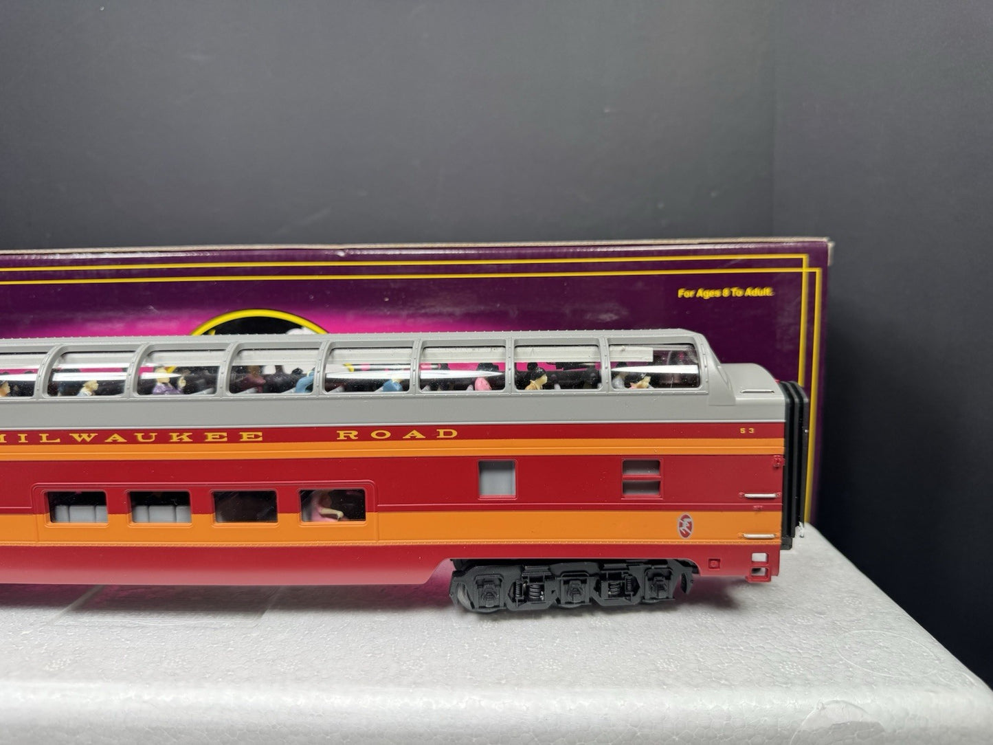 MTH 20-6752 Milwaukee Road 70' full-length vista dome passenger car #53 EX8