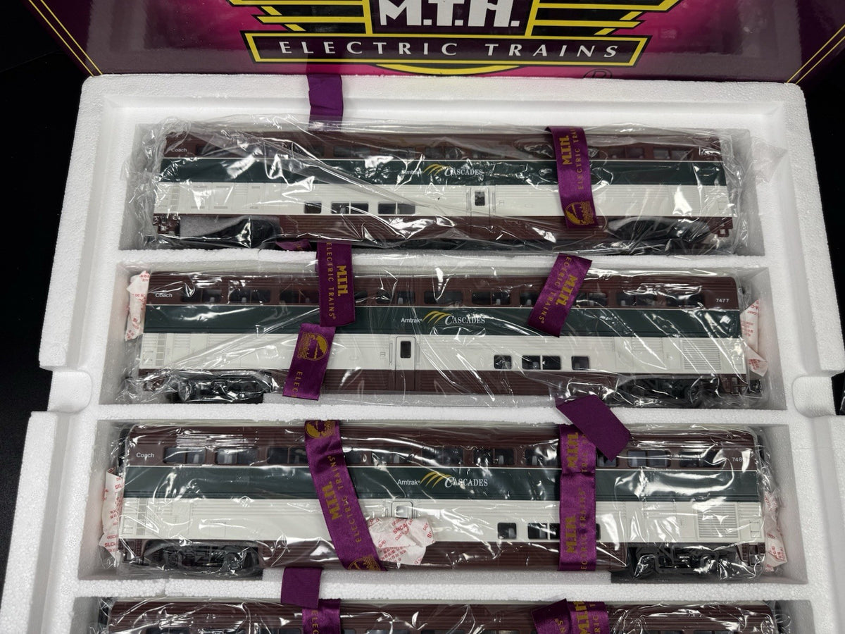 MTH 20-6578 Amtrak Northwest Cascades SuperLiner coach 4-car set NIB2