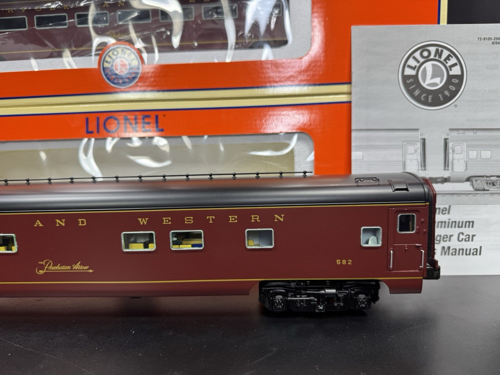 Lionel 6-29182 Norfolk & Western Powhatan Arrow 18" passenger 4-car set EX4