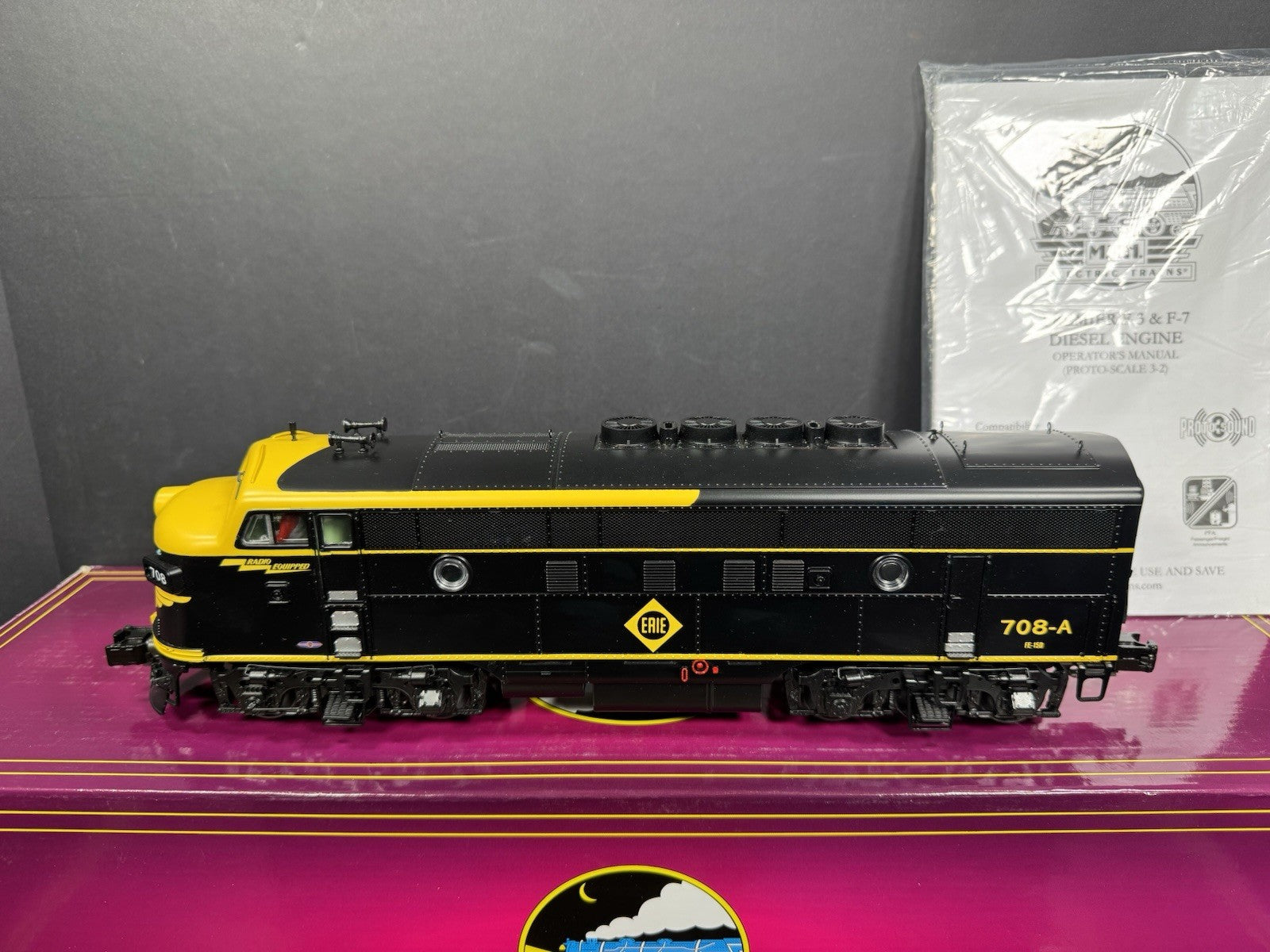 MTH 20-21459-1 & 20-21460-3 Erie F-3 diesel engine AB set #708 PS3 LNIB2