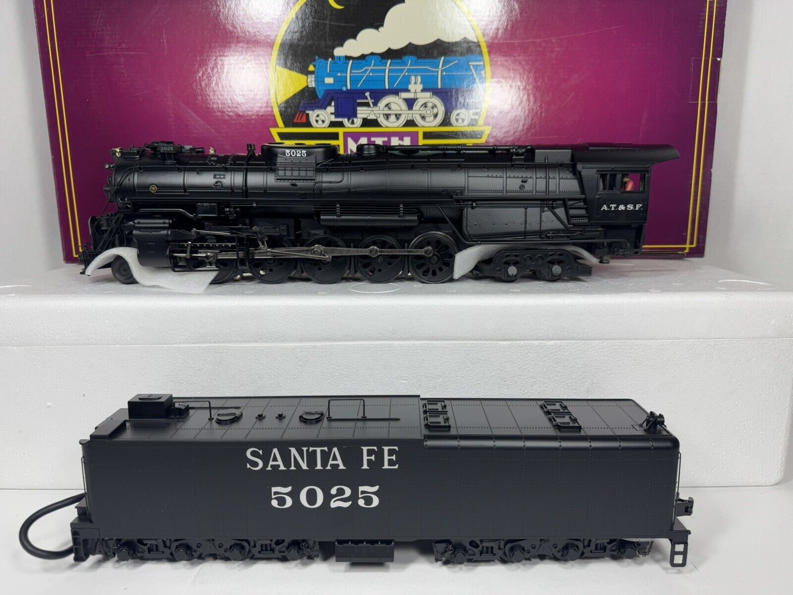 MTH engines TriState Trains & Games