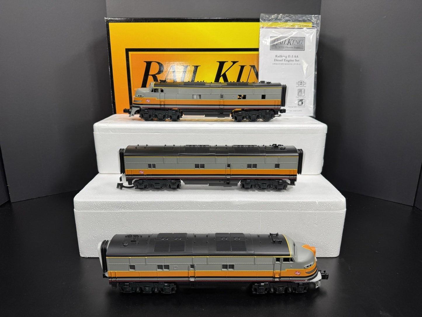 MTH RailKing 30-2488-1 Milwaukee Road E-3 diesel engine ABA set PS 2.0 BCR NIB0