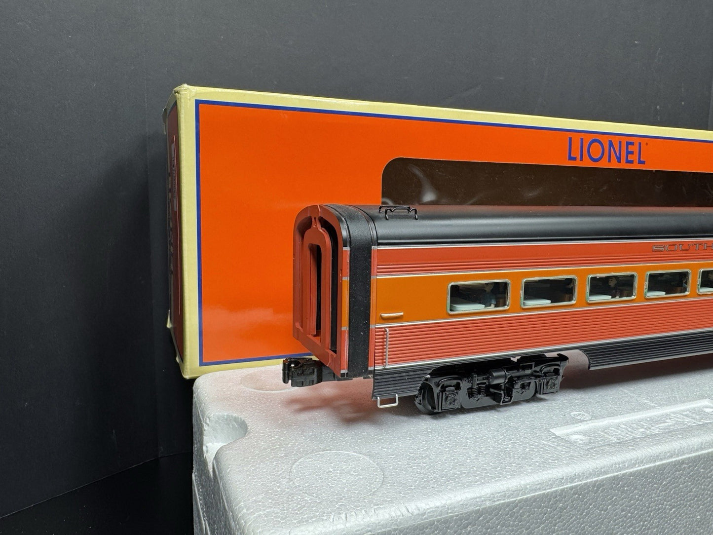 Lionel 6-25419 Southern Pacific 18" aluminum StationSounds diner car #10200 LNIB1