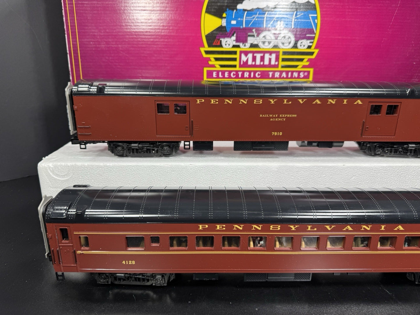 MTH 2064097 Pennsylvania PRR 70' baggage coach passenger 2car set LNIB7