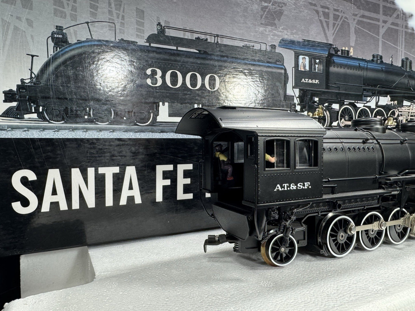 Lionel VISIONLINE 6-11155 Santa Fe 2-10-10-2 steam engine #3000 EX4