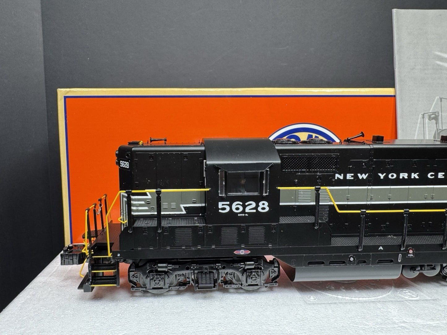 Lionel LEGACY 6-28561 New York Central NYC GP-7 diesel engine #5628 LNIB3