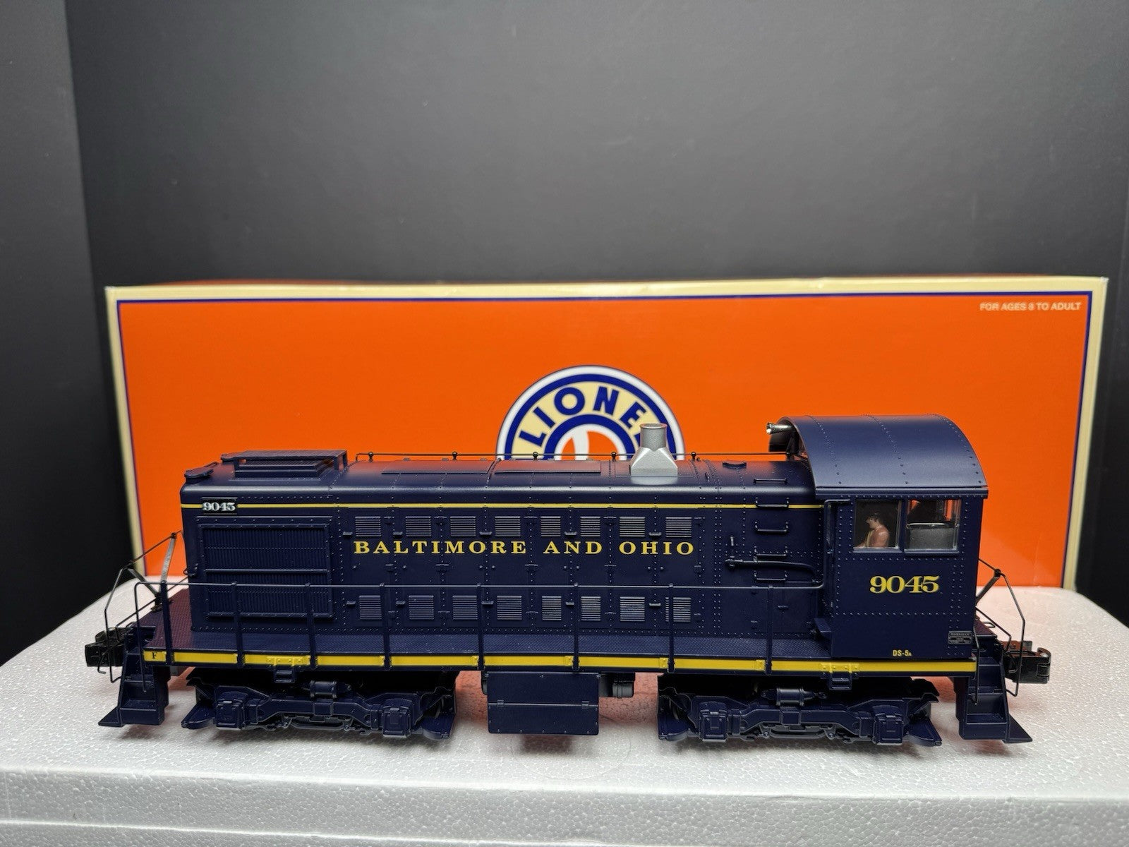 Lionel 6-28539 TMCC Baltimore & Ohio B&O S-2 diesel switcher engine #9045 LNIB2