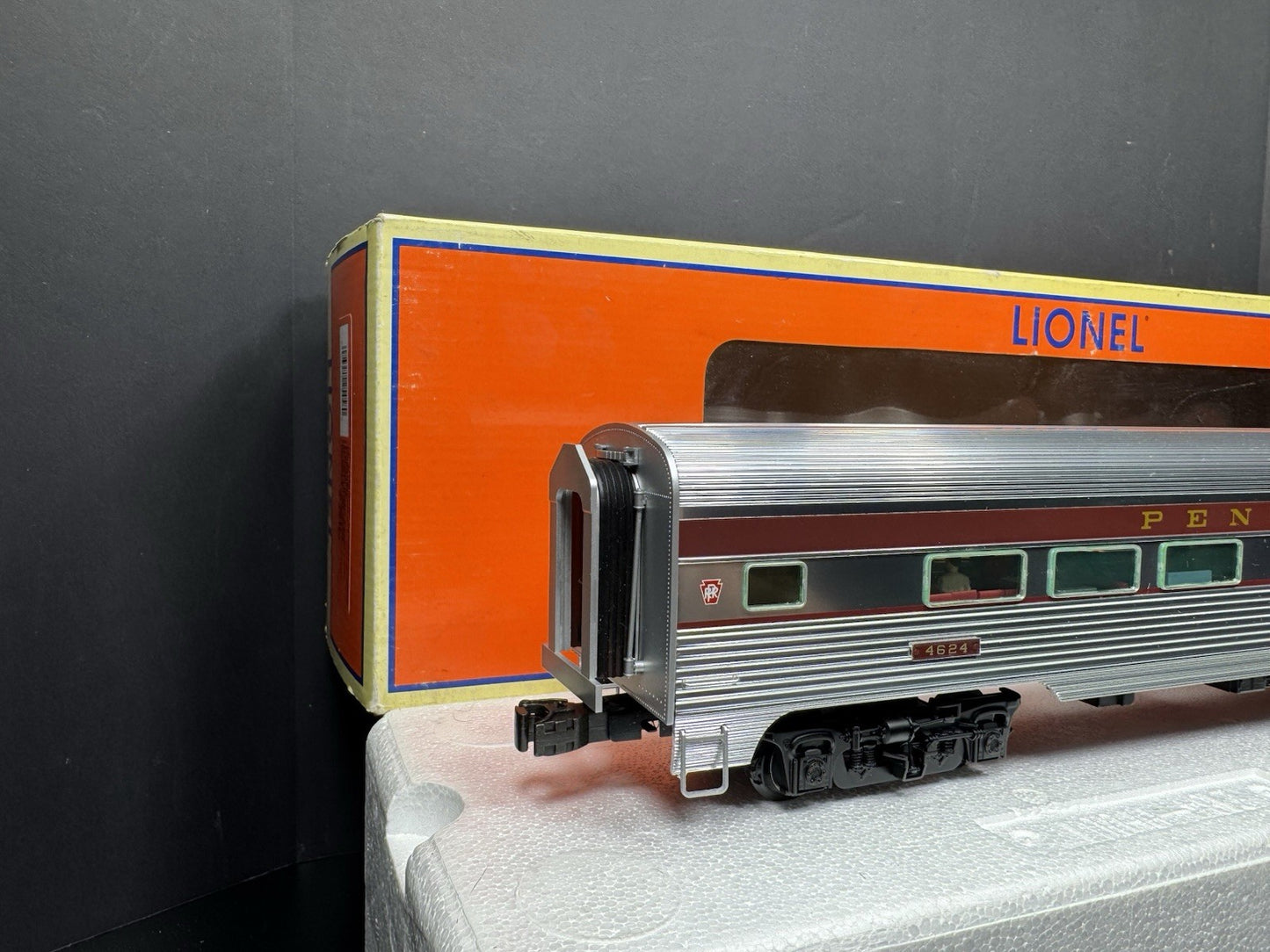 Lionel 6-25458 PRR Congressional 18" aluminum StationSounds diner car #4624 LNIB1