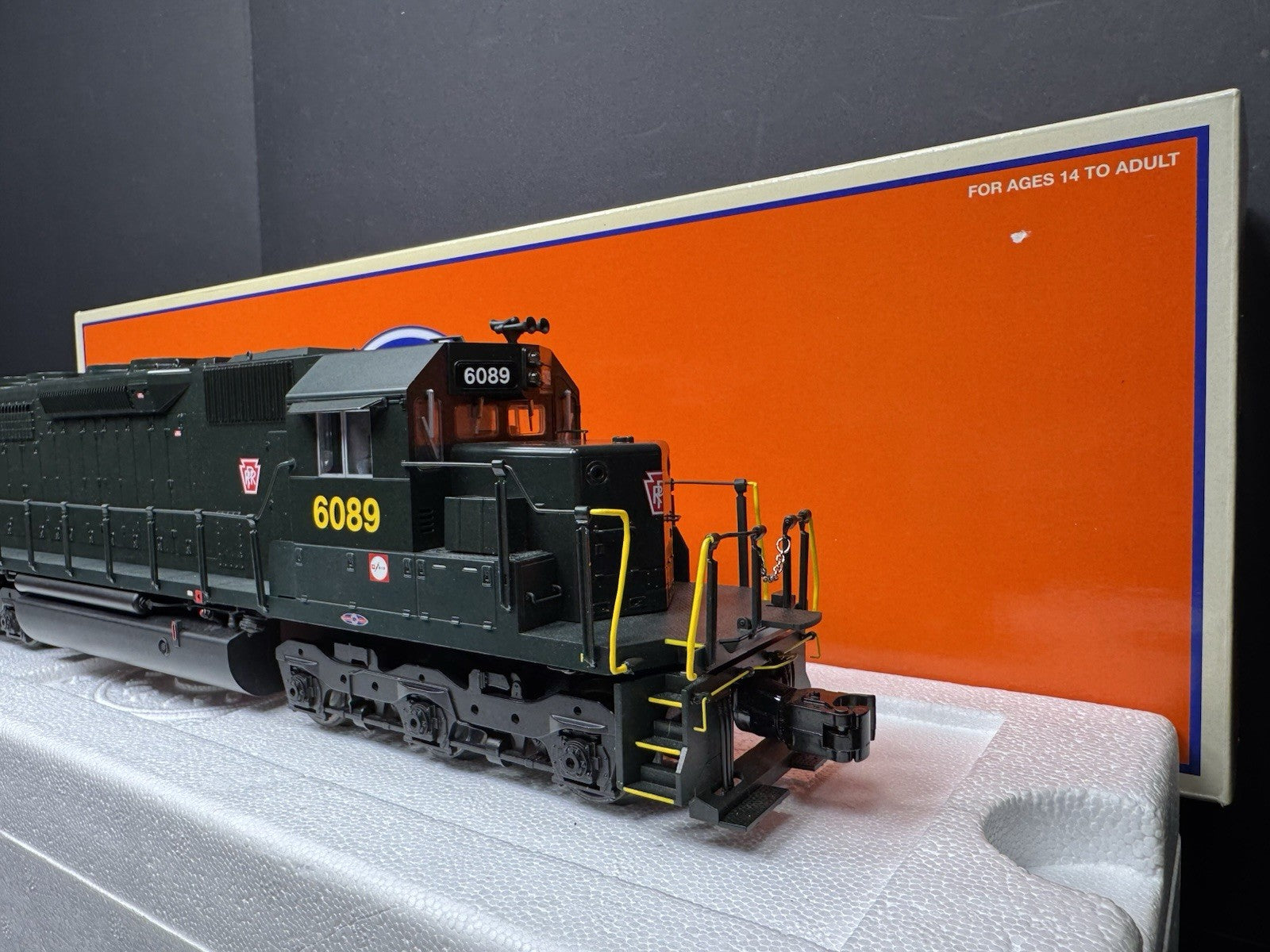 Lionel LEGACY 6-84263 Pennsylvania PRR SD40 diesel engine #6089 LNIB9