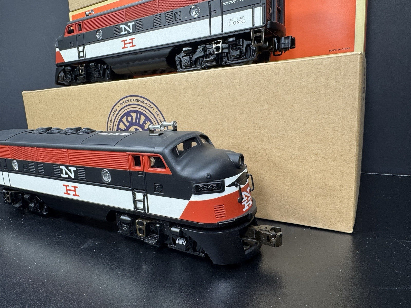 Lionel 6-34559 Archive McGinnis New Haven F-3 diesel AA set #2342 LNIB4