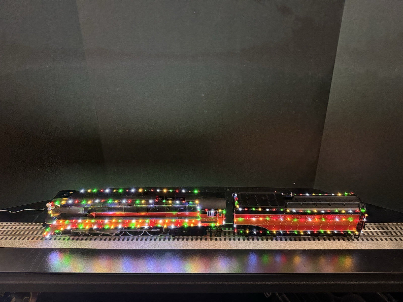 MTH 20-3758-1 SP daylight GS-4 steam engine w Christmas LED lights #4449 PS3 LN12