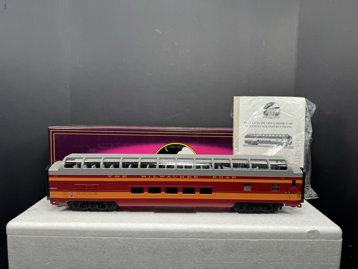 MTH 20-6752 Milwaukee Road 70' full-length vista dome passenger car #53 EX5