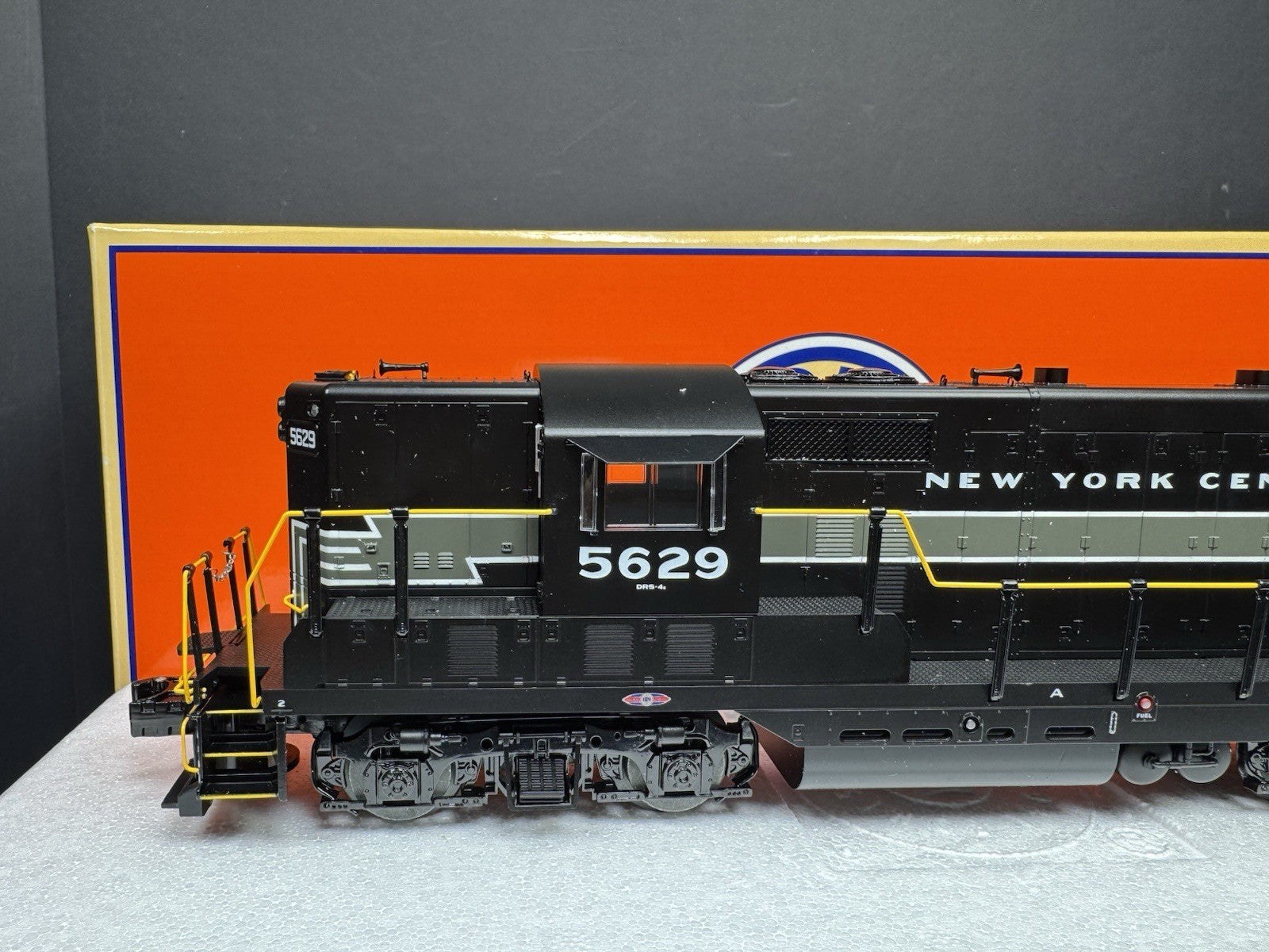 Lionel 6-28562 New York Central NYC GP-7 nonpowered diesel engine #5629 LNIB3