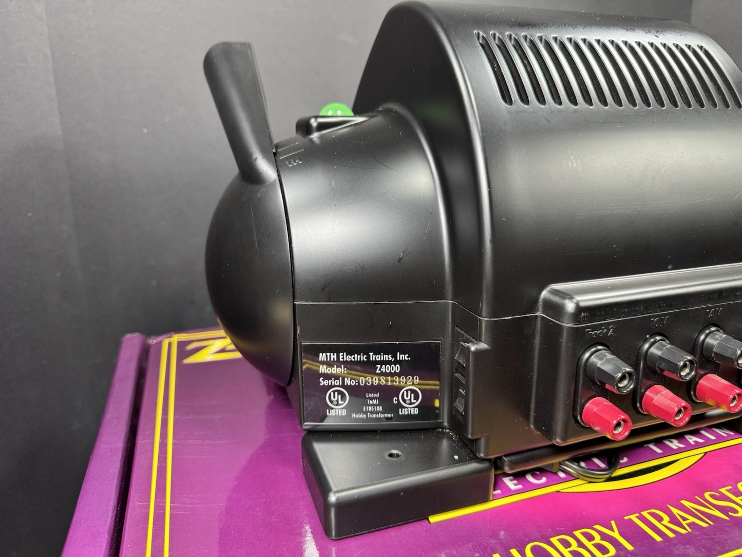MTH 40-4000 Z-4000 400-watt dual control transformer LNIB5