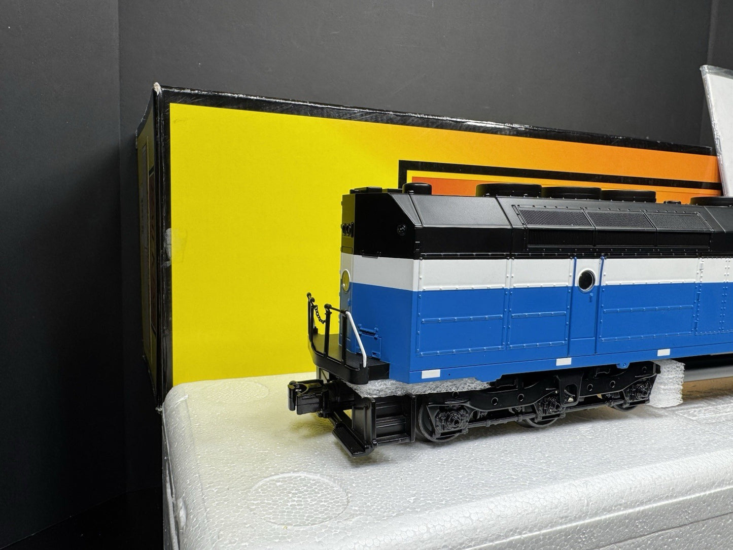 MTH RailKing 30-2459-1 Great Northern GN FP45 diesel engine #427 PS2 BCR LNIB6