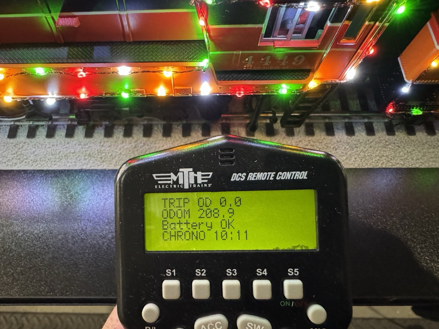 MTH 20-3758-1 SP daylight GS-4 steam engine w Christmas LED lights #4449 PS3 LN13