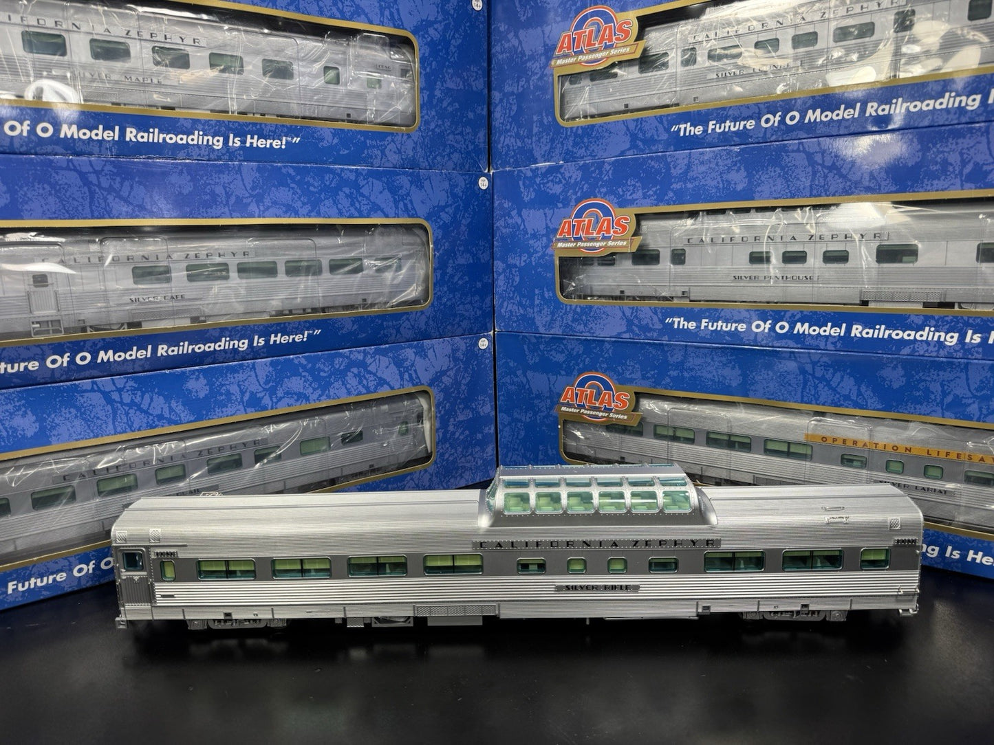 Atlas O 2-rail CB&Q California Zephyr 21" passenger 8-car set LNIB6