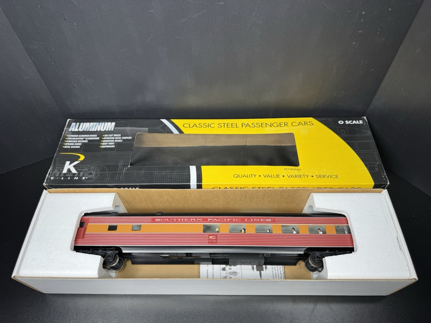 K-Line K4688-41040 Southern Pacific 21" aluminum coffee lounge car #10400 LNIB13