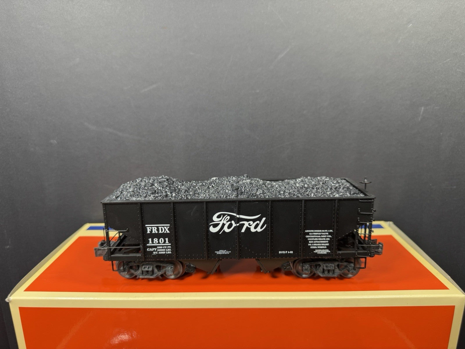Lionel 2026950 Ford 2-bay hopper car with coal load 3-pack LNIB1