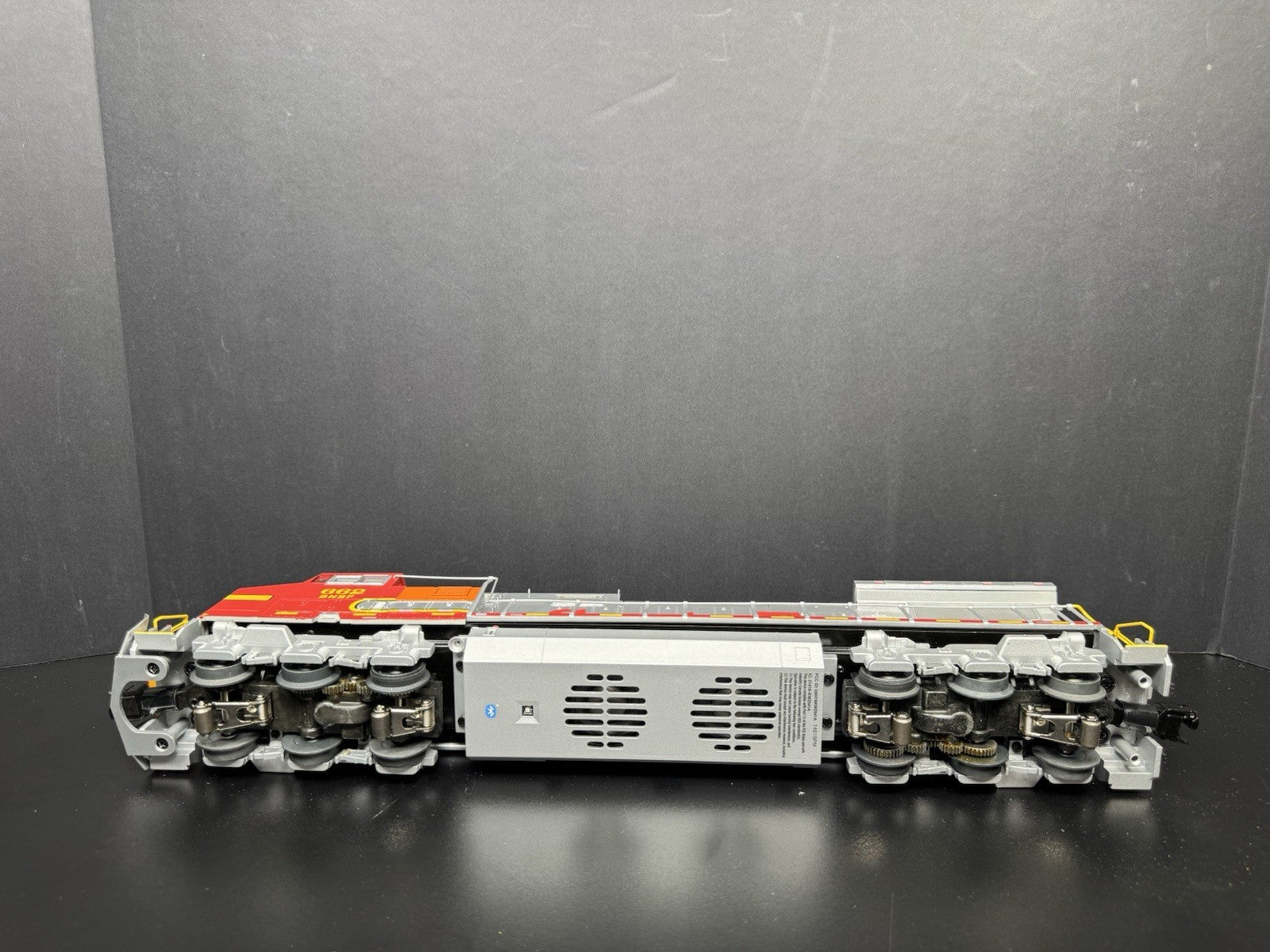Lionel LEGACY 1933222 BNSF ATSF patch C44-9W diesel engine #662 EX10